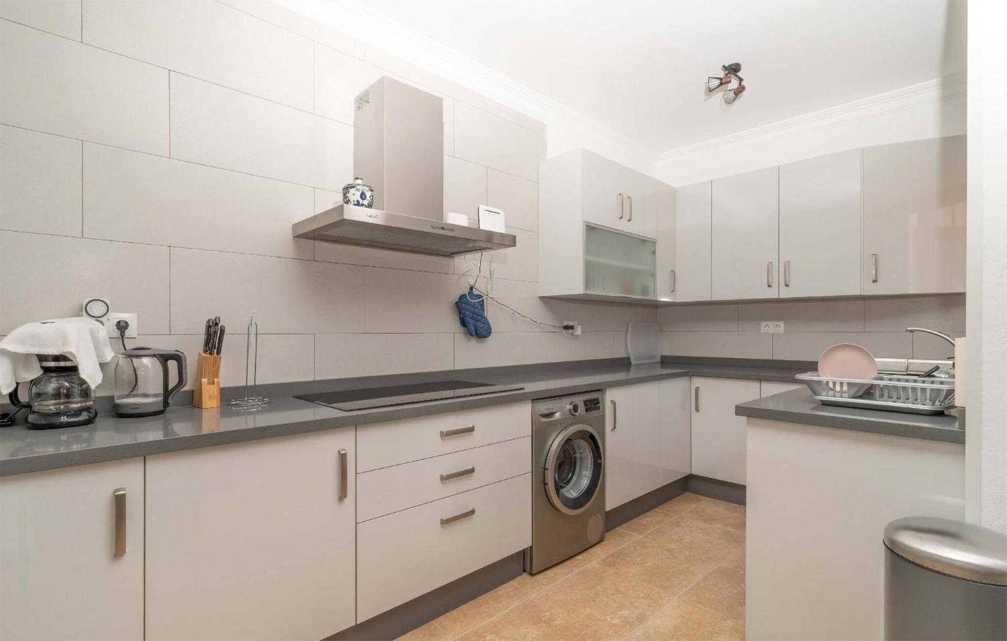 Lovely Home In Benalmadena With Kitchen Exterior foto