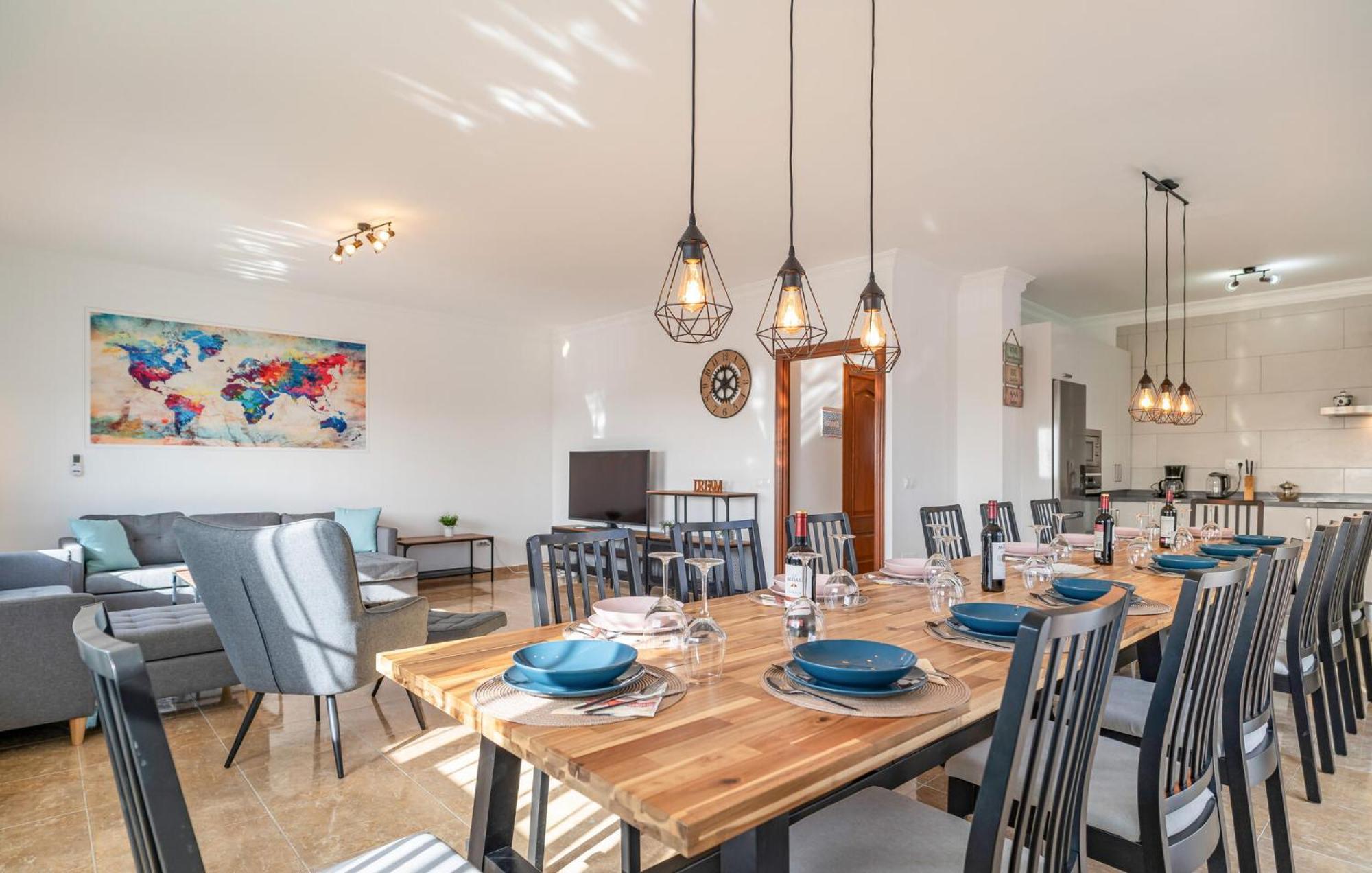 Lovely Home In Benalmadena With Kitchen Exterior foto